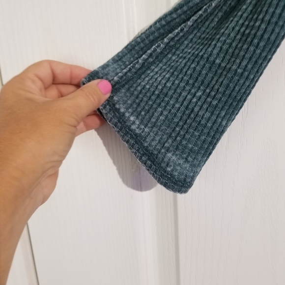 White Crow Longsleeve Shirt Size M - Picture 3 of 4